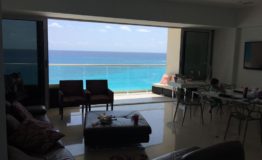Departamento en venta Lahia Cancun sala comedor 1