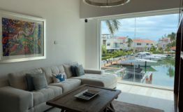 Casa en venta Isla Dorada Cancún sala tv 1
